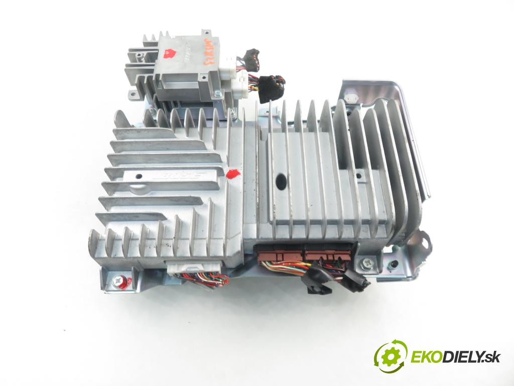 INFINITI M (Y51) SEDAN 2010 175,00 3.0d V6 238 - V9X 2993,00 Zosilňovač 280601MA1C (Zosilňovače)