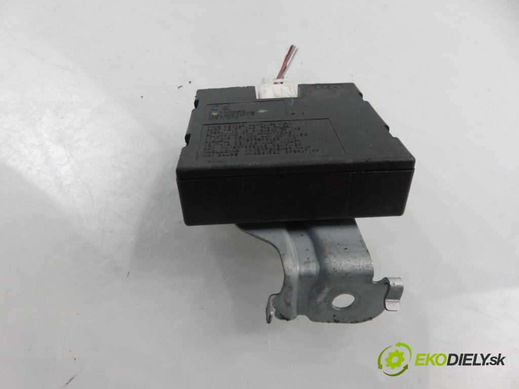 INFINITI M (Y51) SEDAN 2010 175,00 3.0d V6 238 - V9X 2993,00 Zosilňovač Antenní: 1788DFWC1G154 (Zosilňovače)