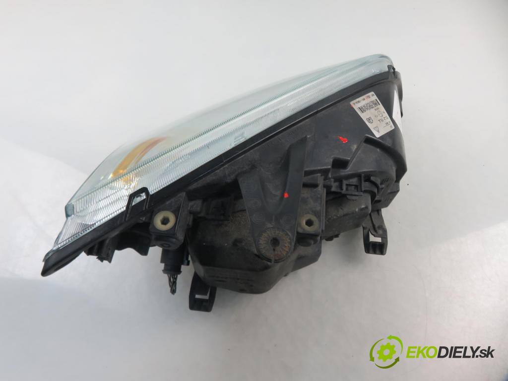 FORD FOCUS II (DA_, HCP) HB 2005 74,00 1.6 - HWDA 1596,00 Svetlo PP 4M5113W030AC