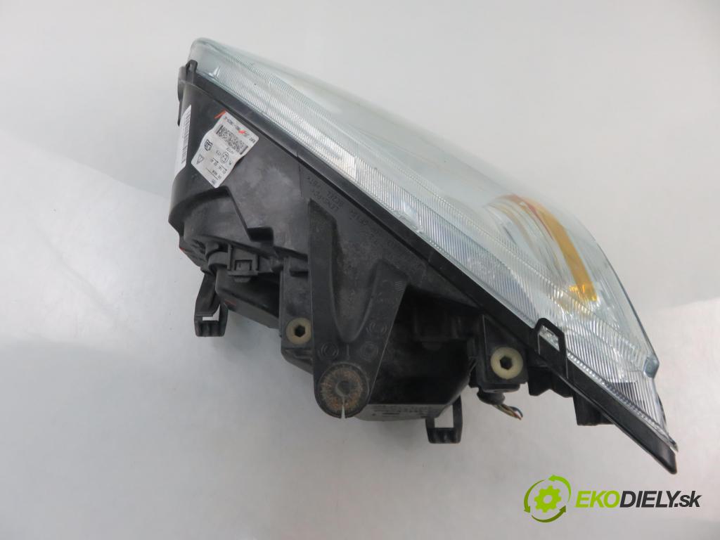 FORD FOCUS II (DA_, HCP) HB 2005 74,00 1.6 - HWDA 1596,00 Svetlo LP 4M5113W029AC