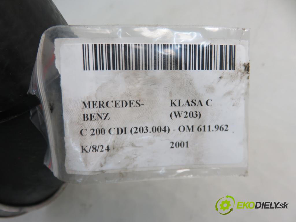 MERCEDES-BENZ KLASA C (W203) SEDAN 2001 85,00 C 200 CDI 116 - OM 611.962 2148,00 Rúra intercoolera turba 2035280482