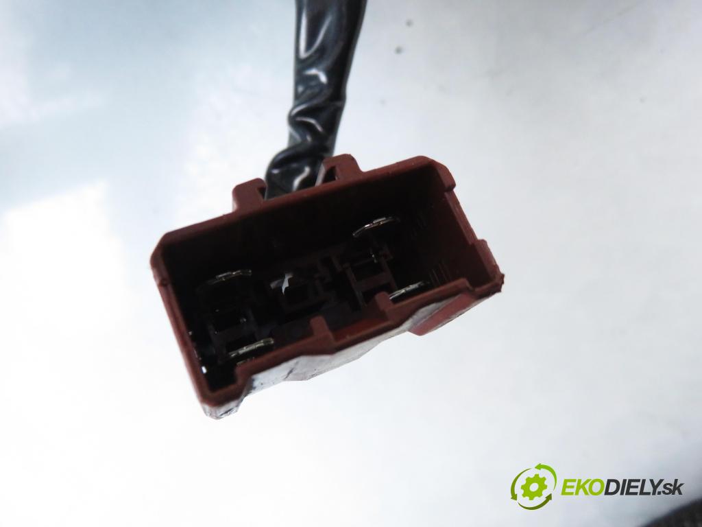 RENAULT TWINGO I (C06_) HB 2002 44,00 1.2 16V (C060) - D4F 708 1149,00 serv/podporovanie elektrické 7700419410 ; 6900000148