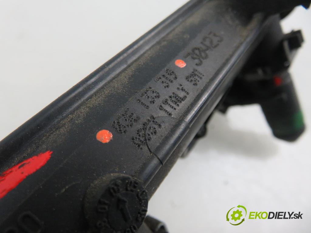 VW POLO (9N_) HB 2003 47,00 1.2 12V 64 - AZQ 1198,00 Lišta vstrekovacia 03E133319 ; 03E906031 (Vstrekovacie lišty)