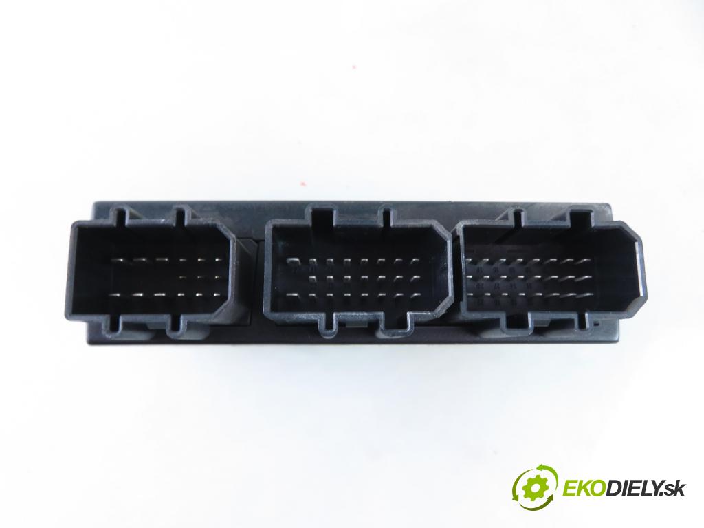 SEAT TOLEDO II (1M2) SEDAN 2001 74,00 1.6 - AKL 1595,00 MODUL komfortu 1C0959799E