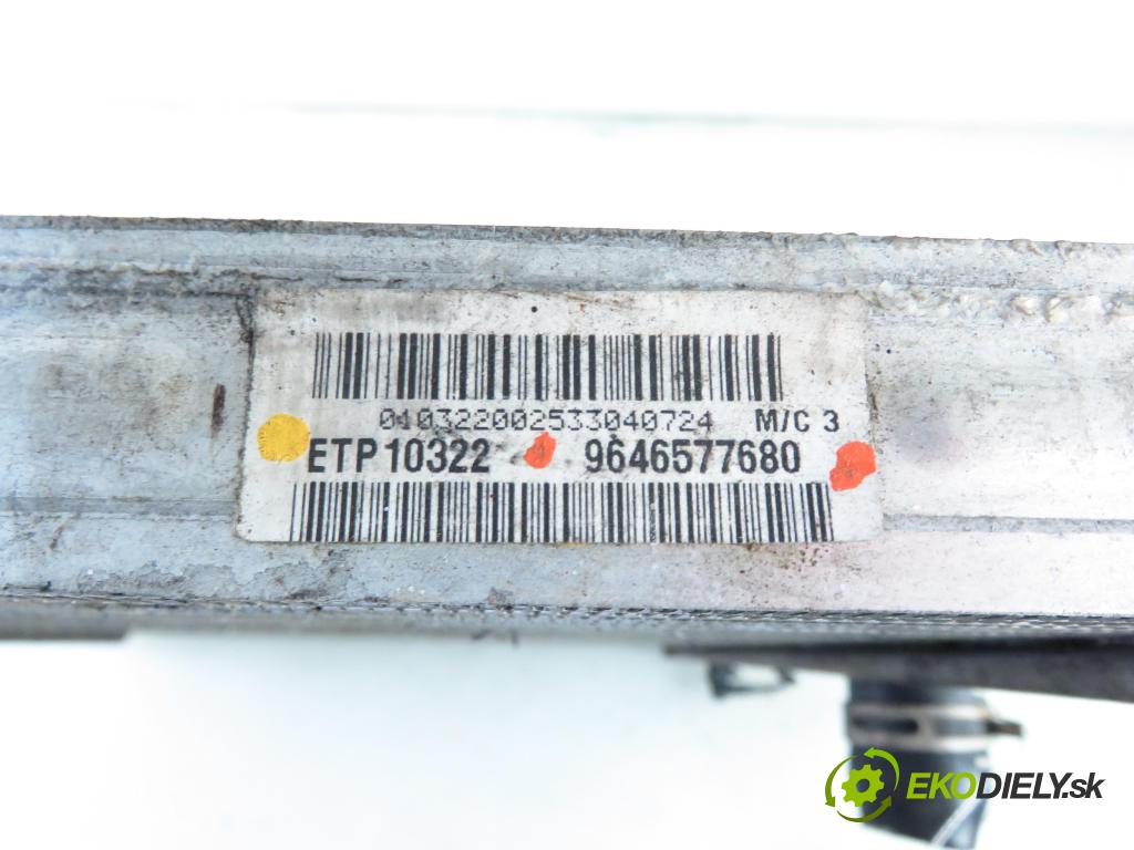 CITROEN C4 I (LC_) HB 2004 66,00 1.6 HDi - 9HX (DV6ATED4) 1560,00 chladič vody 9646577680
