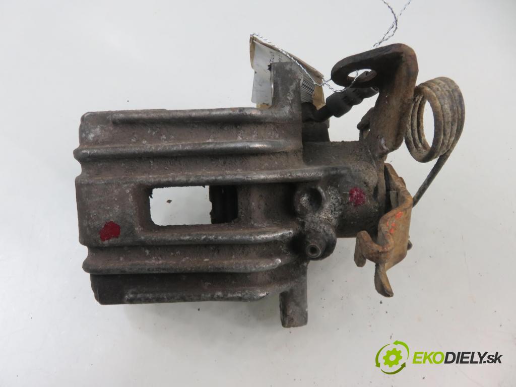 AUDI A6 Avant (4B5, C5) KOMBI 1999 121,00 2.4 quattro - APS 2393,00 Brzdič strmeň pravé zadné 