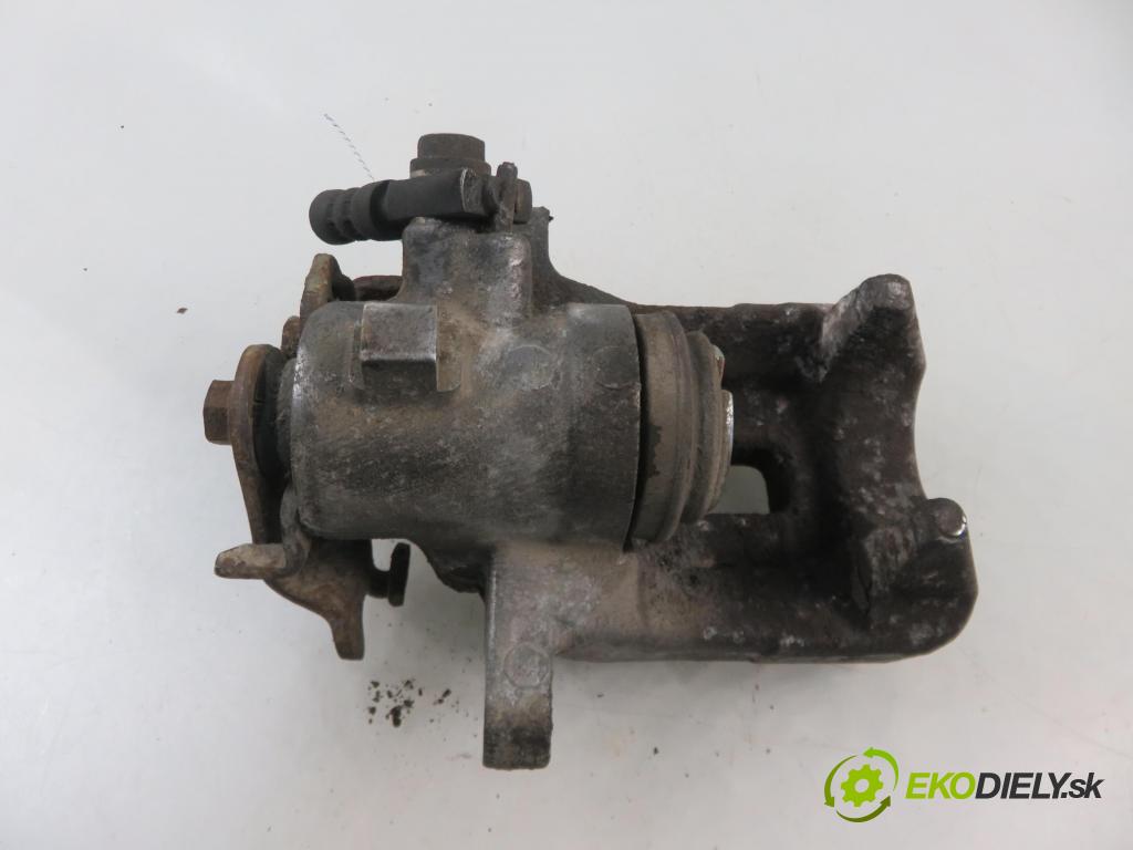 AUDI A6 Avant (4B5, C5) KOMBI 1999 121,00 2.4 quattro - APS 2393,00 Brzdič strmeň pravé zadné