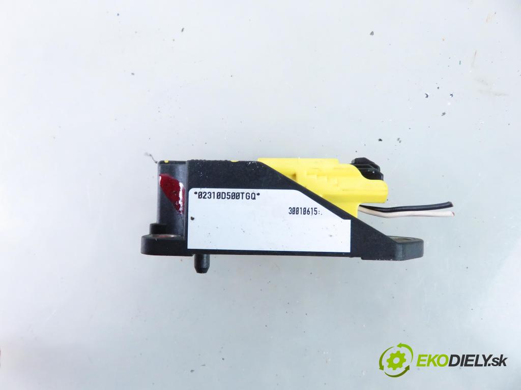 VW SHARAN (7M8, 7M9, 7M6) MINIVAN 2001 85,00 1.9 TDI PD 115 - AUY 1896,00 Snímač nárazu 5WK42895 ; 6Q0909606 (Snímače nárazu)