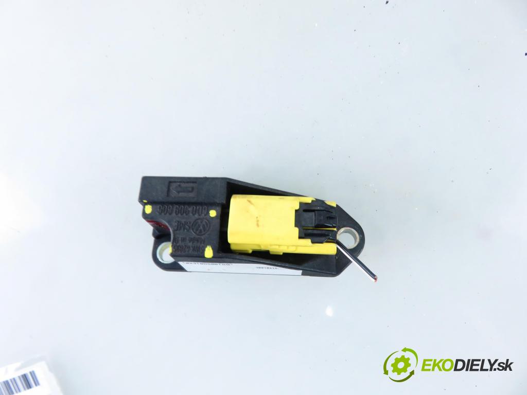 VW SHARAN (7M8, 7M9, 7M6) MINIVAN 2001 85,00 1.9 TDI PD 115 - AUY 1896,00 Snímač nárazu 5WK42895 ; 6Q0909606 (Snímače nárazu)