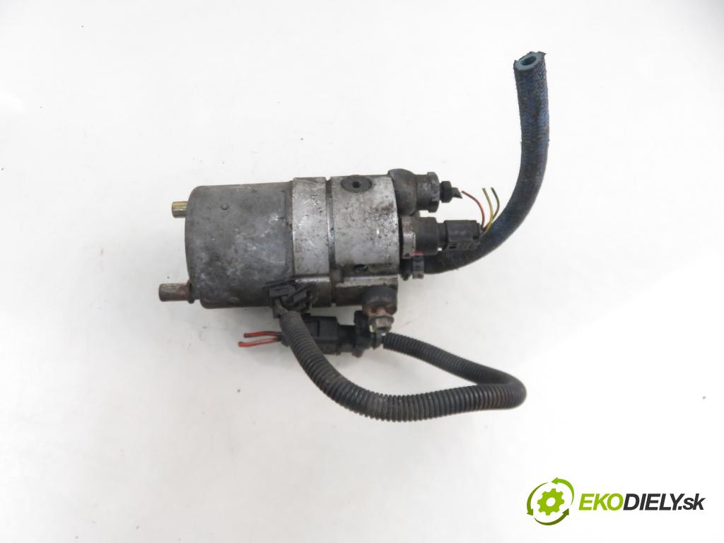 VW PASSAT B5.5 Variant (3B6) KOMBI 2001 74,00 1.9 TDI PD 101 - AVB 1896,00 Pumpa ABS 8E0614175D (Pumpy ABS)