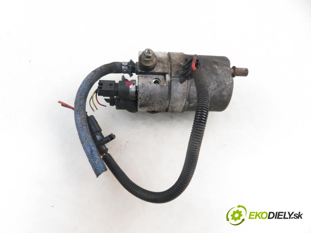 VW PASSAT B5.5 Variant (3B6) KOMBI 2001 74,00 1.9 TDI PD 101 - AVB 1896,00 Pumpa ABS 8E0614175D (Pumpy ABS)