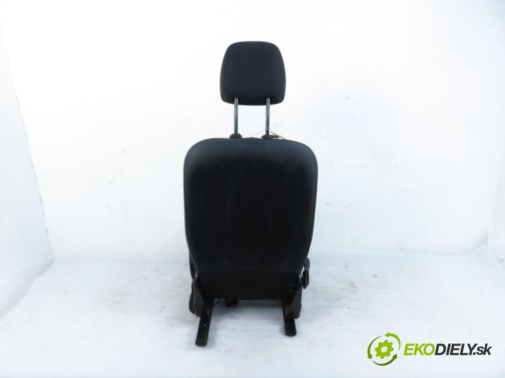 RENAULT KANGOO Express II (FW0/1_) FURGON 2010 50,00 1.5 dCi 70 - K9K 800 1461,00 Sedadlo CESTUJÚCI/PP 