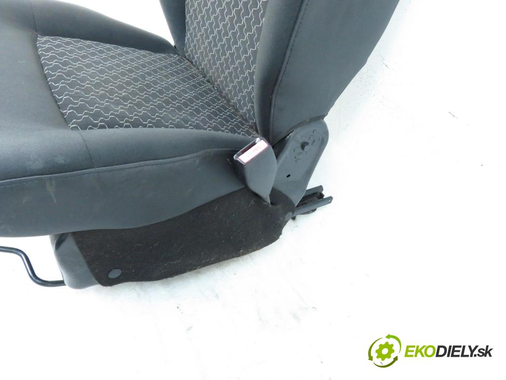 RENAULT KANGOO Express II (FW0/1_) FURGON 2010 50,00 1.5 dCi 70 - K9K 800 1461,00 Sedadlo CESTUJÚCI/PP