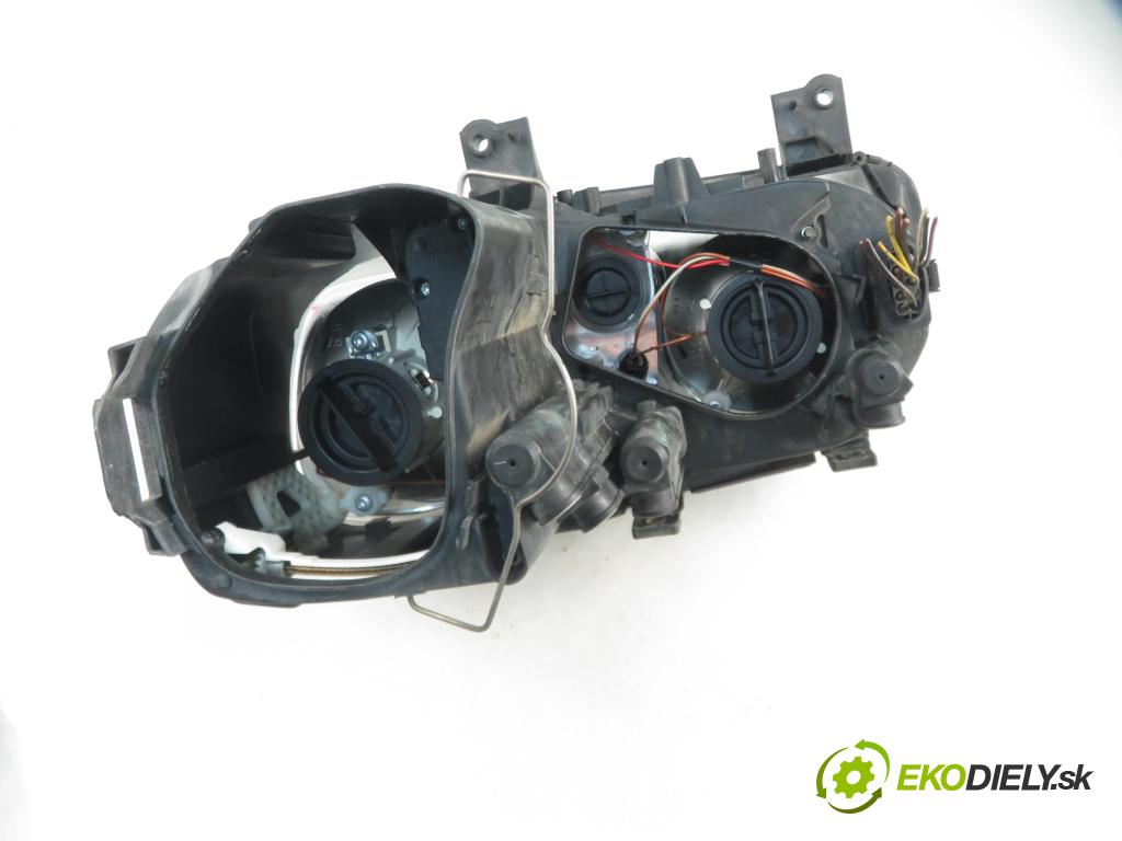 VW TOURAN (1T1, 1T2) MINIVAN 2004 77,00 1.9 TDI - BKC 1896,00 Svetlo PP 0301205202 ; 1T0941006F