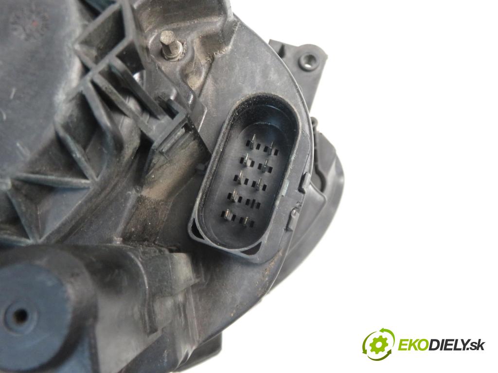 VW TOURAN (1T1, 1T2) MINIVAN 2004 77,00 1.9 TDI - BKC 1896,00 Svetlo PP 0301205202 ; 1T0941006F