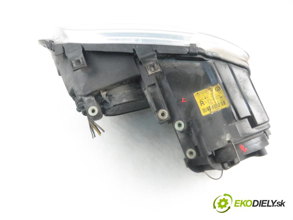 VW TOURAN (1T1, 1T2) MINIVAN 2004 77,00 1.9 TDI - BKC 1896,00 Svetlo PP 0301205202 ; 1T0941006F