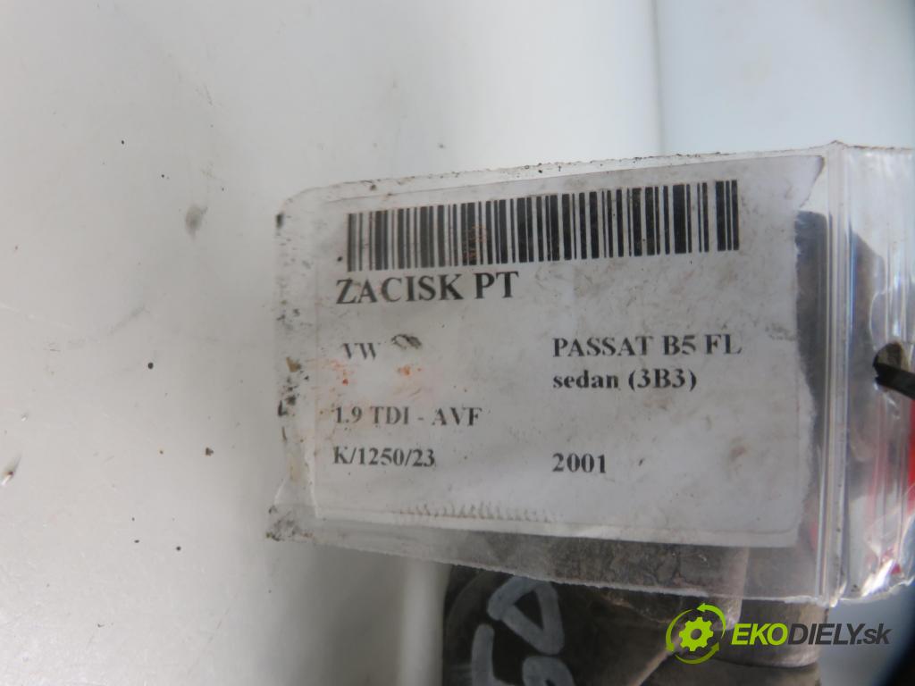 VW PASSAT B5.5 (3B3) SEDAN 2001 96,00 1.9 TDI PD 130 - AVF 1896,00 Brzdič strmeň pravé zadné