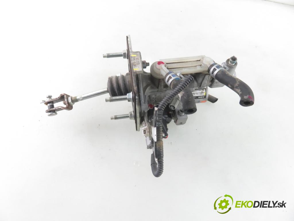 LEXUS RX (_U3_) SUV 2008 155,00 3.3 400h AWD 211/272- 3MZ-FE 3311,00 Posilovač 13811010420 ; 13801010450 (Servočerpadlá, pumpy riadenia)