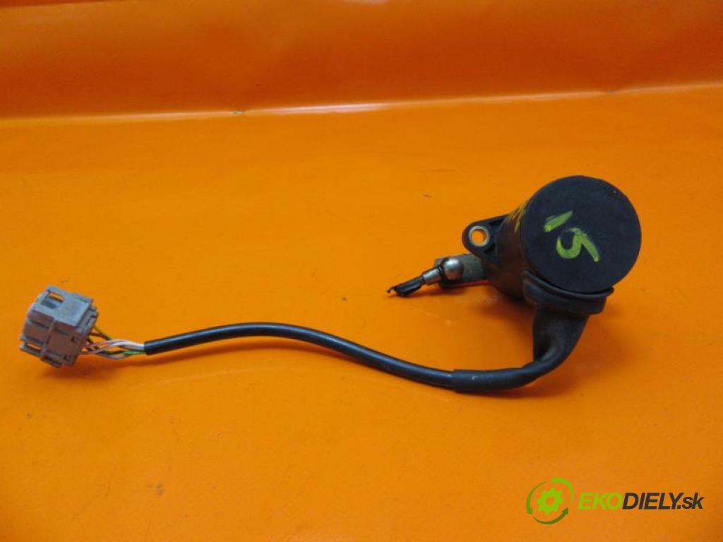 OPEL VECTRA B 2.0 DI 16V X 20 DTL manual 5 - stupňová 60 kW 82 km  Potenciometer plynového pedálu 0205001042 (Ostatné)