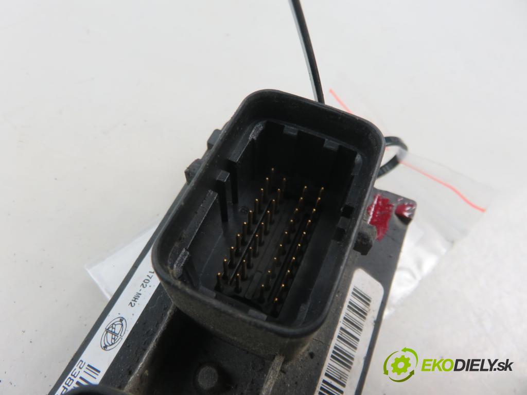 FIAT PUNTO (188_) HB 2000 44,00 1.2 60 - 188 A4.000 1242,00 Riadiaca jednotka Motor 46767827 ; IAW59FVG ; 6160063400