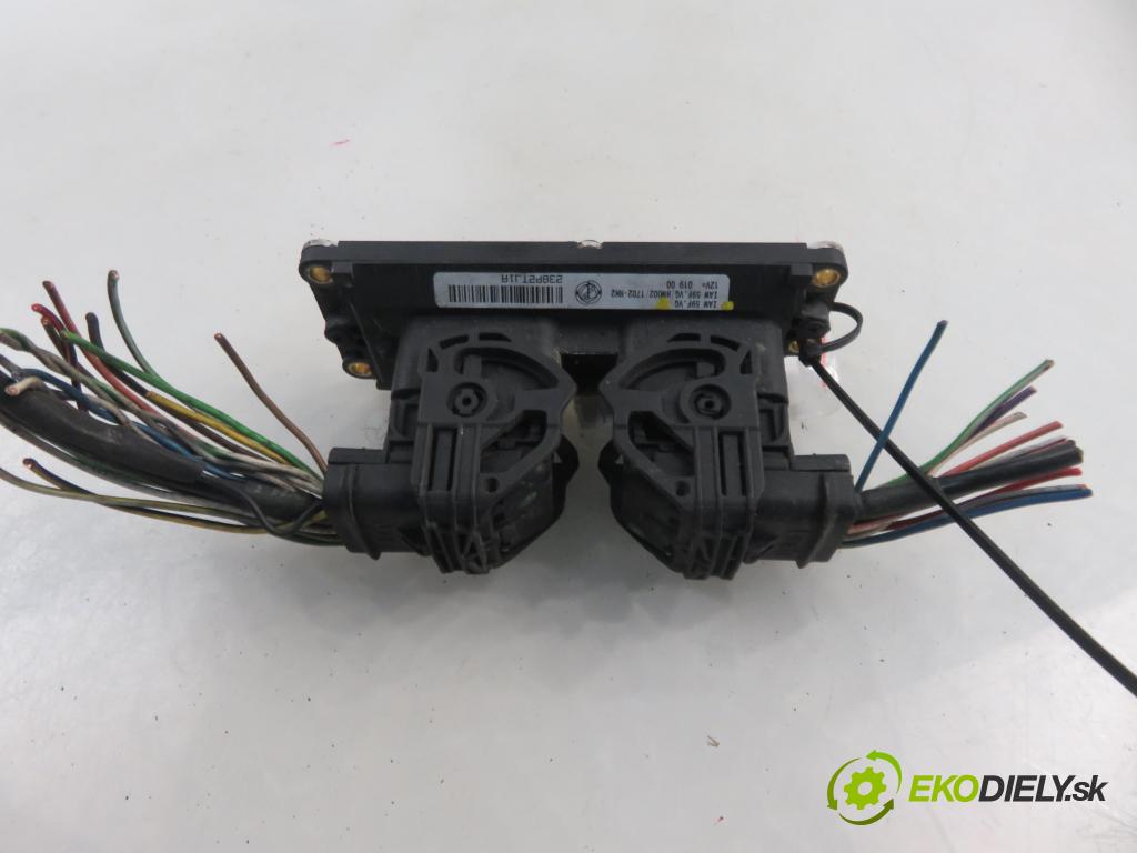 FIAT PUNTO (188_) HB 2000 44,00 1.2 60 - 188 A4.000 1242,00 Riadiaca jednotka Motor 46767827 ; IAW59FVG ; 6160063400