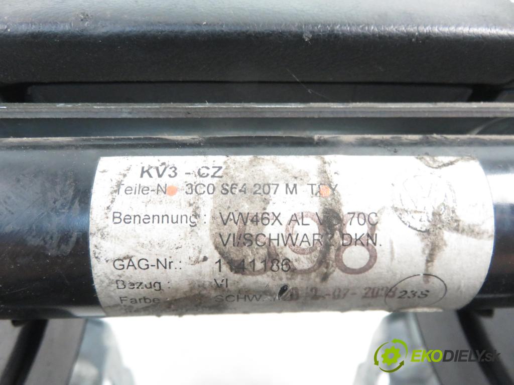 VW PASSAT B6 (3C2) SEDAN 2009 125,00 2.0 TDI - CBBB 1968,00 Lakťová opierka 3C0864207M