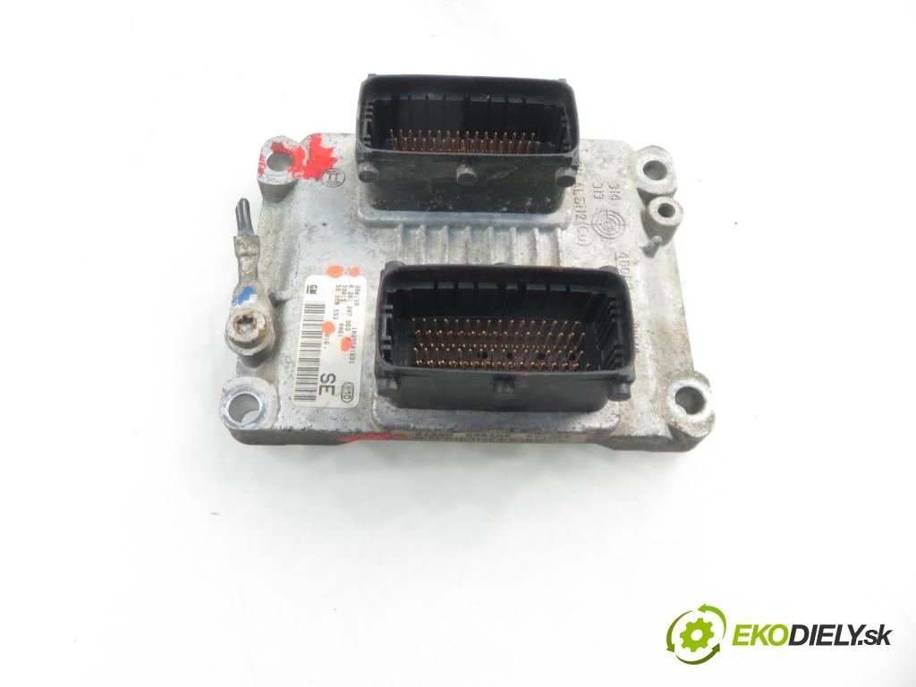 OPEL ASTRA G liftback (T98) HB 2003 48,00 1.2 16V - X 12 XE 1199,00 Riadiaca jednotka Motor 0261207963 ; 55350553