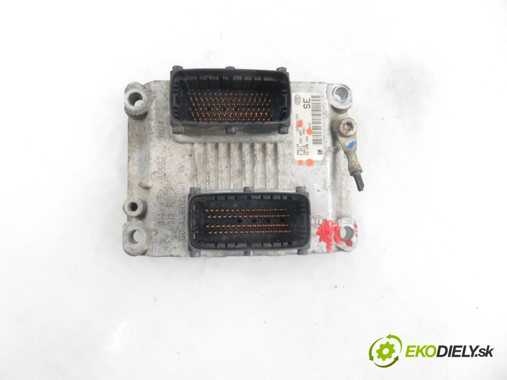 OPEL ASTRA G liftback (T98) HB 2003 48,00 1.2 16V - X 12 XE 1199,00 Riadiaca jednotka Motor 0261207963 ; 55350553