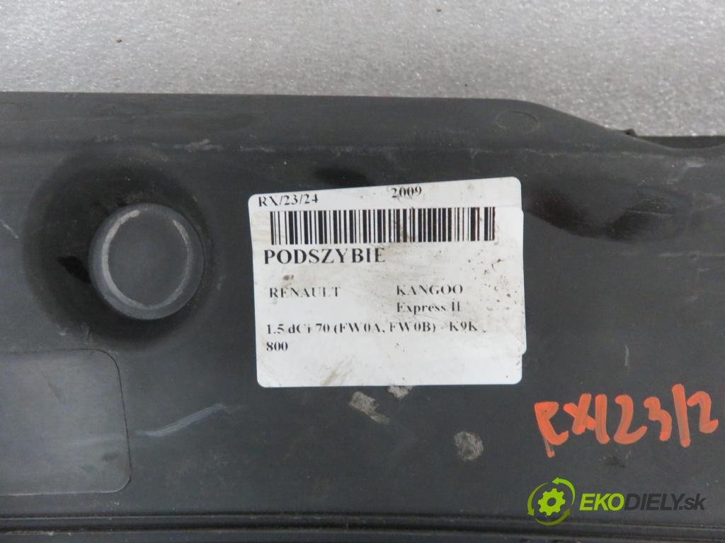 RENAULT KANGOO Express II (FW0/1_) FURGON 2010 50,00 1.5 dCi 70 - K9K 800 1461,00 Torpédo, plast pod čelné okno  (Torpéda)