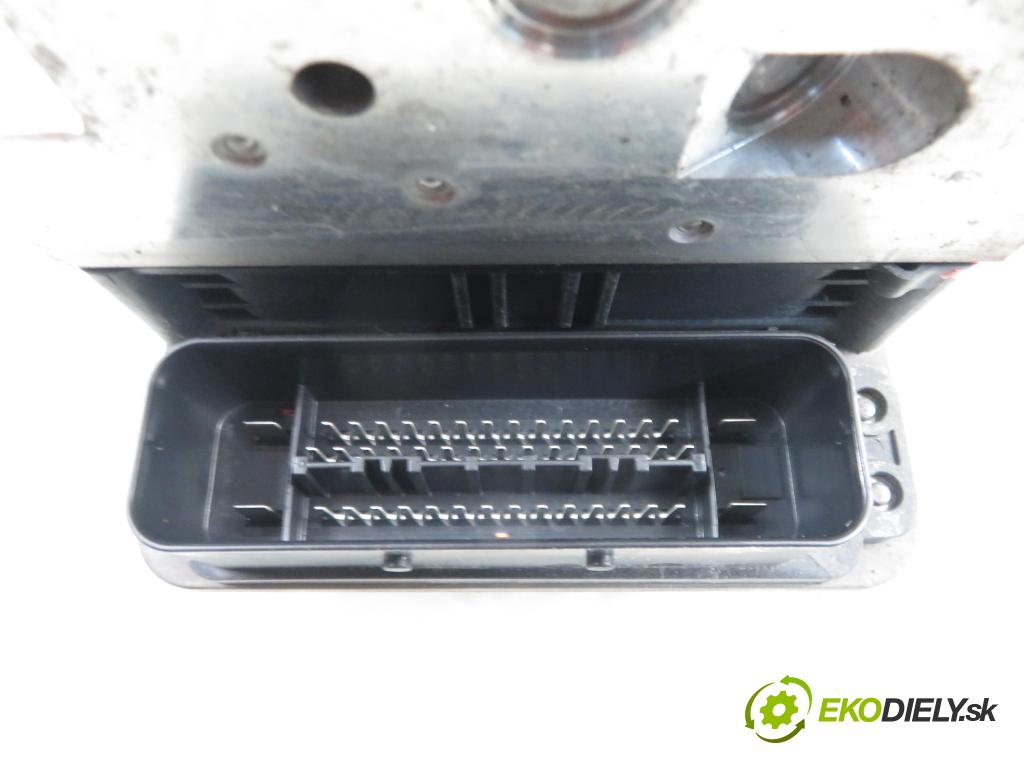BMW 5 (F10) SEDAN 2011 0,00 520 d - N47 D20 C 1995,00 Pumpa ABS 34516852808 ; 0265960447 (Pumpy ABS)