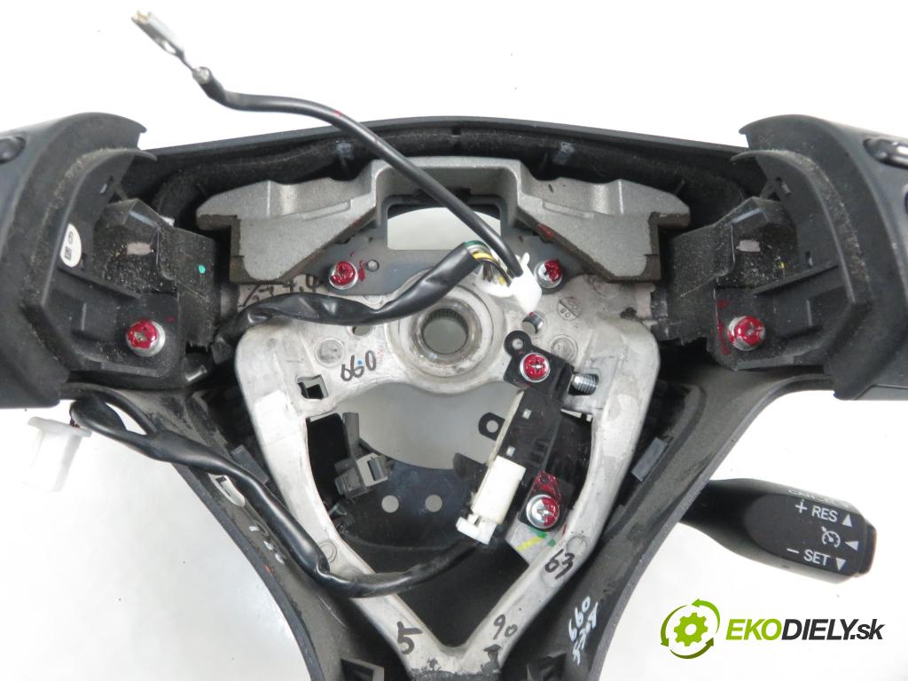 LEXUS RX (_U3_) SUV 2008 155,00 3.3 400h AWD 211/272- 3MZ-FE 3311,00 Volant  (Volanty)