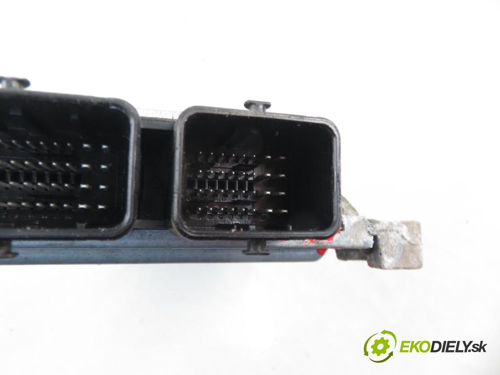 FORD FOCUS II Turnier (DA_, FFS, DS) KOMBI 2008 85,00 1.8 TDCi - KKDB 1753,00 Riadiaca jednotka Motor 7M5112A650BCE ; 5WS40778FT