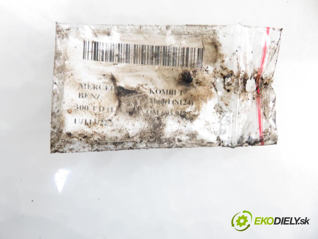 MERCEDES-BENZ KOMBI T-Model (S124) KOMBI 1987 80,00 3.0 D (124.190) 109 - OM 603.912 2996,00 potrubí VYČERPAT: 6031420602 (Výfukové potrubí)