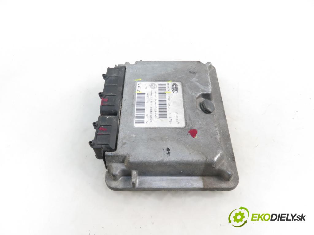 FIAT PANDA (169_) HB 2004 40,00 1.1 54 - 187 A1.000 1108,00 Riadiaca jednotka Motor 55196259 ; IAW4AFSM