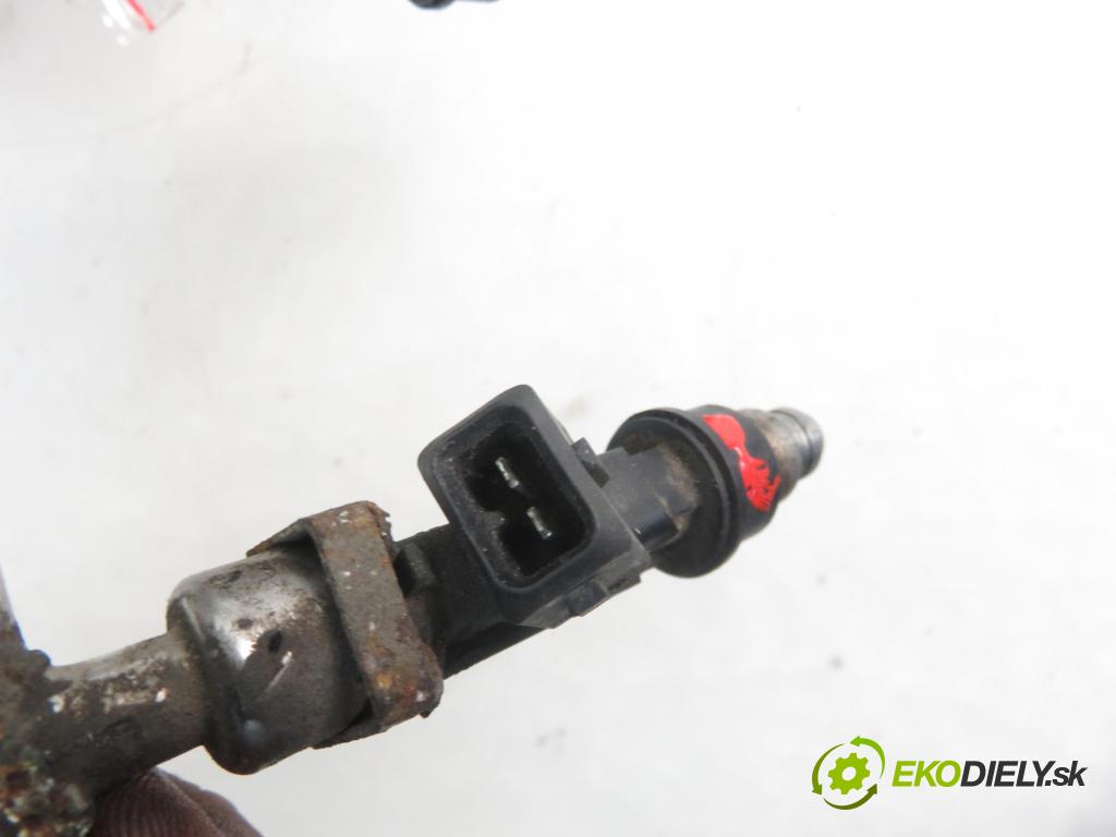 OPEL MERIVA A nadwozie wielkoprzestrzenne (MPV) (X03) MINIVAN 2003 64,00 1.6 - Z 16 SE 1598,00 Lišta vstrekovacia 25317316 (Vstrekovacie lišty)