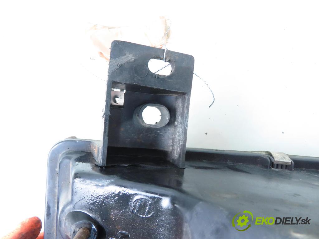 RENAULT MASTER II Skrzynia (FD) BUS 1999 59,00 2.5 D - S8U 770 2499,00 Svetlo LP