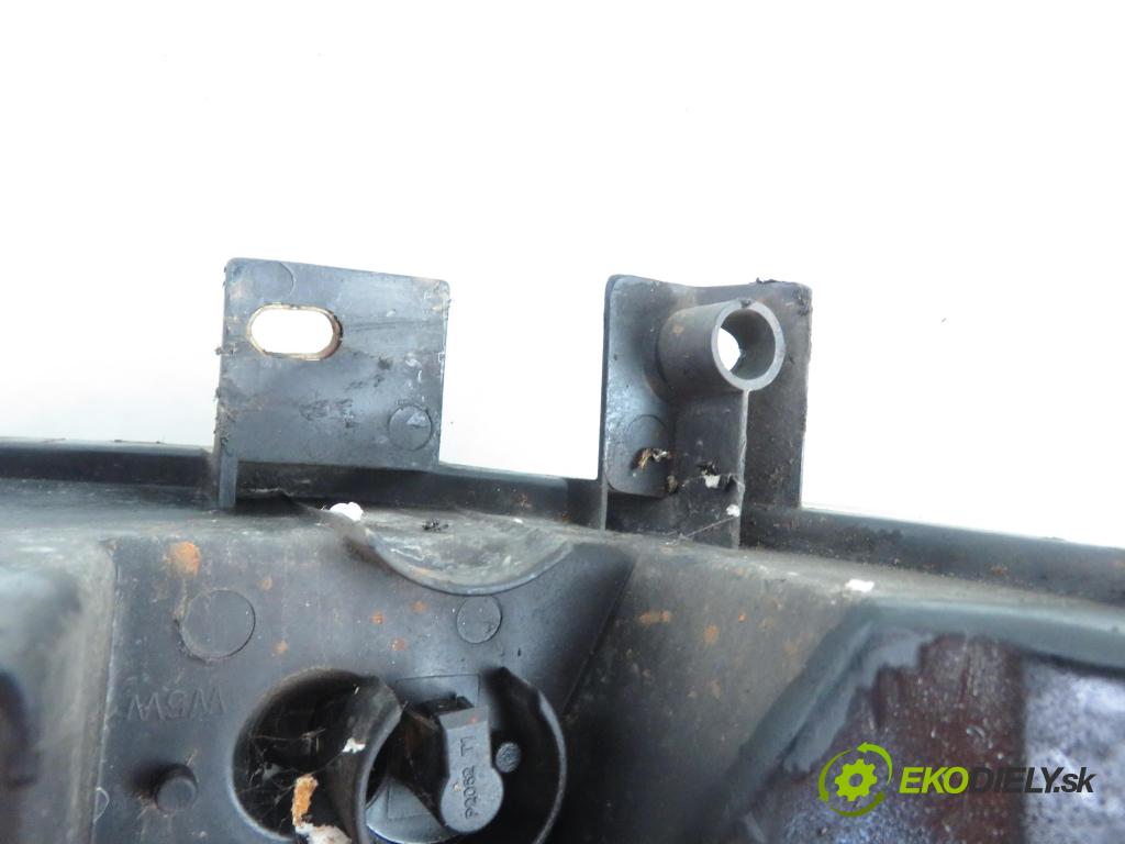 RENAULT MASTER II Skrzynia (FD) BUS 1999 59,00 2.5 D - S8U 770 2499,00 Svetlo LP