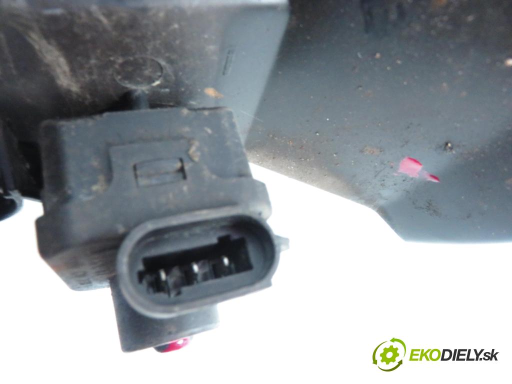 RENAULT MASTER II Skrzynia (FD) BUS 1999 59,00 2.5 D - S8U 770 2499,00 Svetlo LP