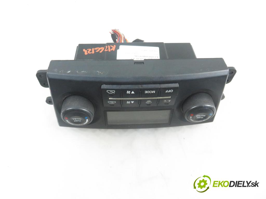 KIA SORENTO I (JC) SUV 2007 103,00 2.5 CRDi 140 - D4CB 2497,00 Panel kúrenia KLIMATRONIK 972503E260