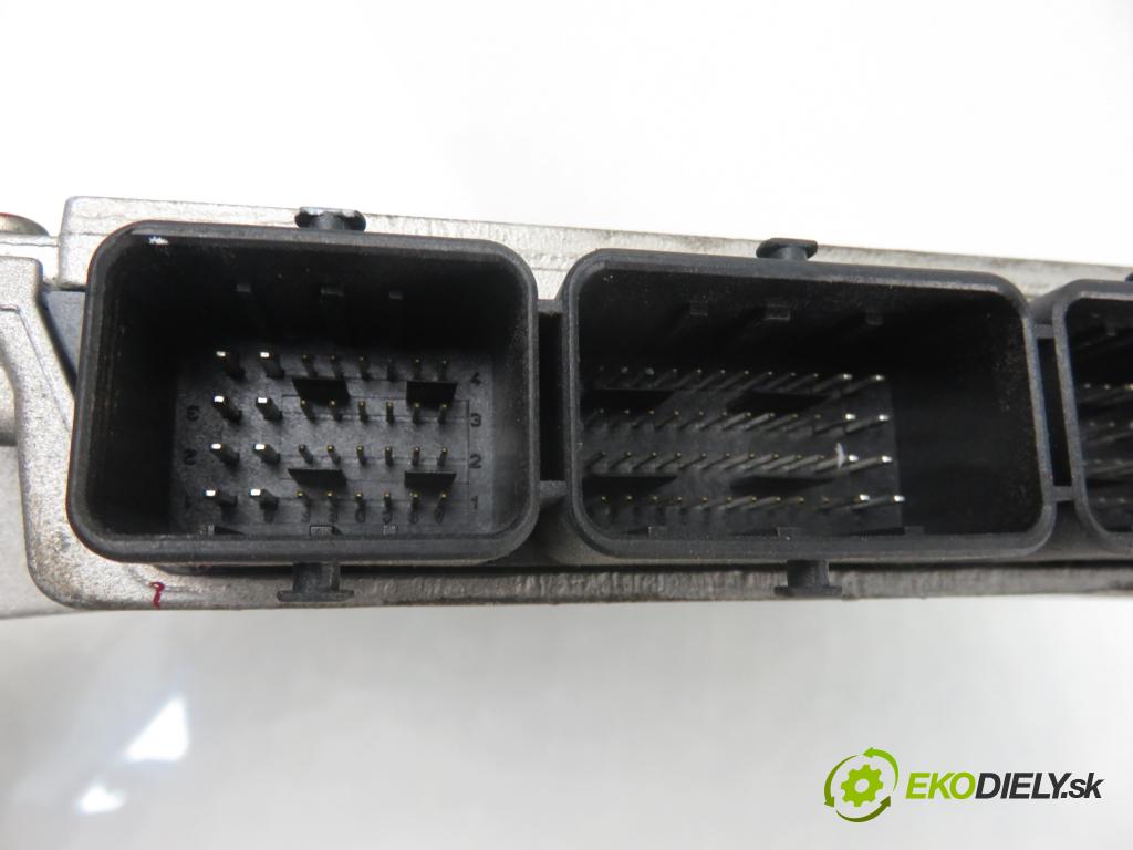 PEUGEOT 407 SW (6E_) KOMBI 2004 116,00 2.2 - 3FZ (EW12J4) 2230,00 Riadiaca jednotka Motor 9656036180 ; 9654793180 ; IAW6LP310