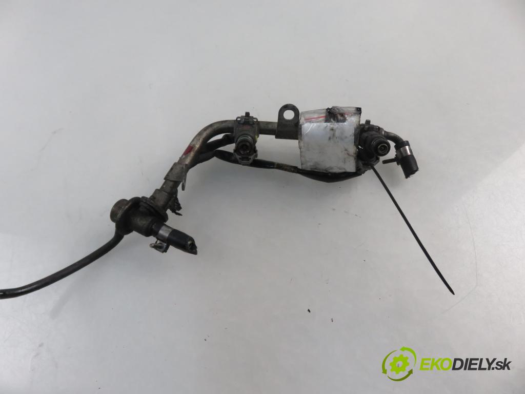 SUBARU LEGACY III Kombi (BH) KOMBI 2002 92,00 2.0 AWD 125 - EJ201 1994,00 Lišta vstrekovacia 17522AA740 ; FBJC101 (Vstrekovacie lišty)