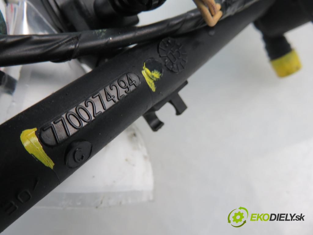 RENAULT THALIA I (LB0/1/2_) SEDAN 2005 55,00 1.4 - K7J 700 1390,00 Lišta vstrekovacia ITGM60 ; H274263 ; 7700274294 (Vstrekovacie lišty)