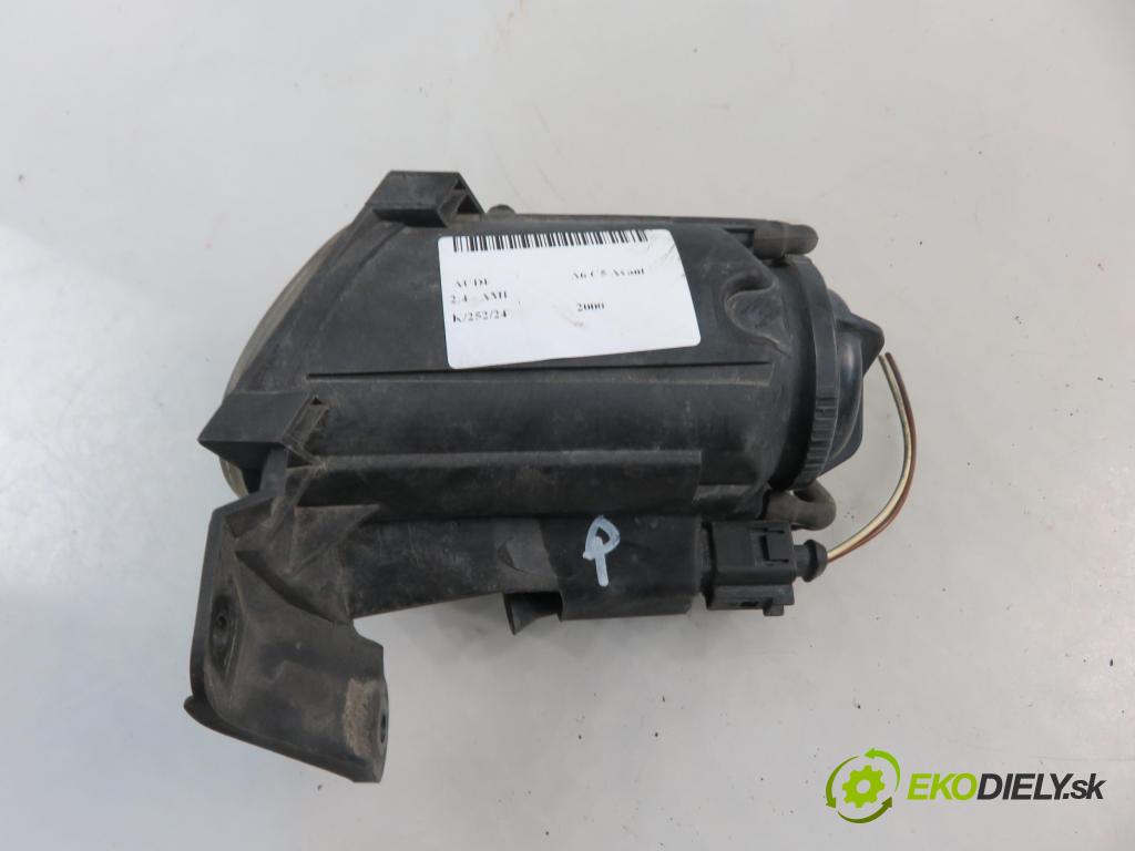 AUDI A6 Avant (4B5, C5) KOMBI 2000 121,00 2.4 - AML 2393,00 hmlové svetlo, hmlovka P 4B0941700A