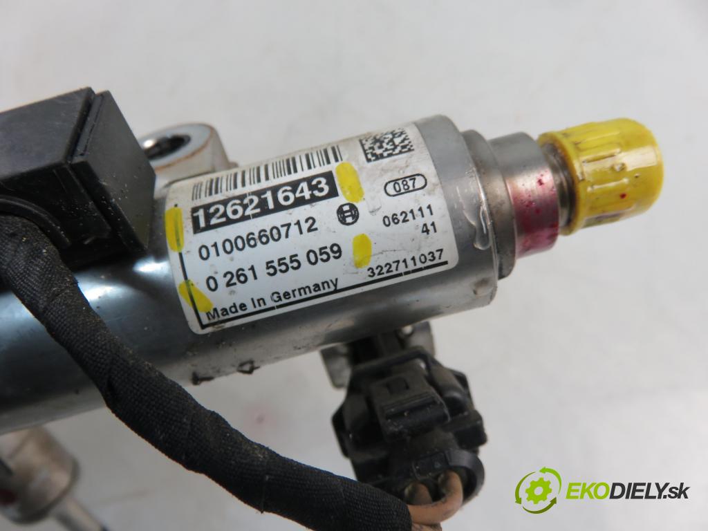 OPEL INSIGNIA A (G09) SEDAN 2011 0,00 2.0 Turbo (68) - A 20 NHT 1998,00 Lišta vstrekovacia 12621643 ; 0261555059 (Vstrekovacie lišty)