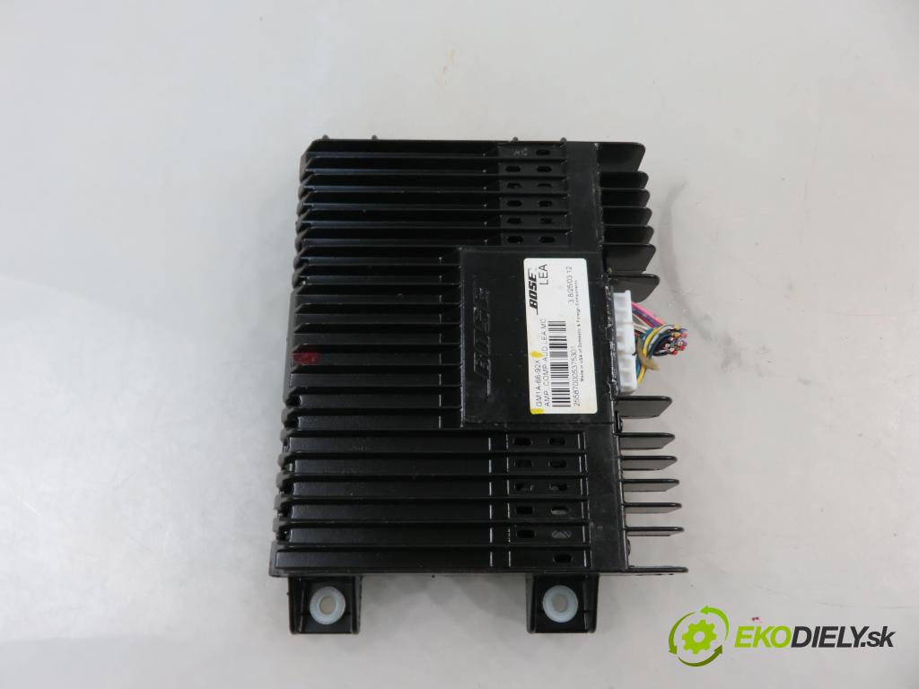 MAZDA 6 Station Wagon (GY) KOMBI 2004 100,00 2.0 DI 136 - RF5C 1998,00 Zosilňovač GM1A6692X (Zosilňovače)