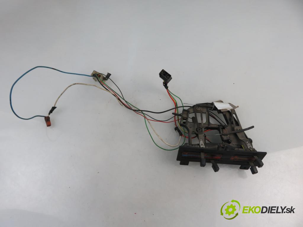 NISSAN TRADE Platforma / podwozie KABINA/PLATFORMA 1996 63,00 3.0 D 86 - BD30II 2953,00 Panel kúrenia 810421263F