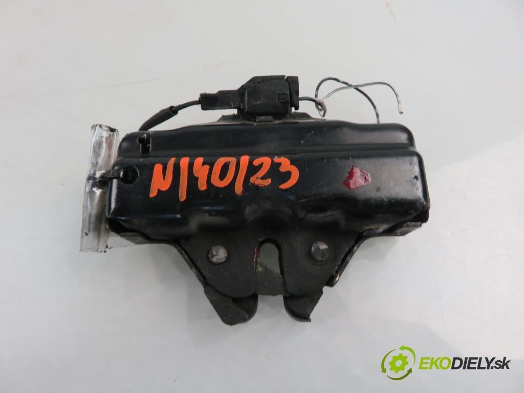 LEXUS RX (_U3_) SUV 2008 155,00 3.3 400h AWD 211/272- 3MZ-FE 3311,00 zámok kapoty