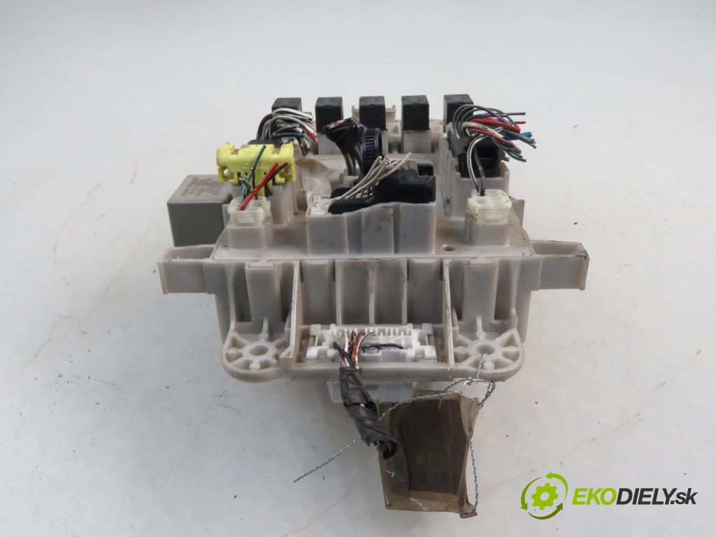 TOYOTA RAV 4 II (_A2_) SUV 2002 85,00 2.0 D-4D 4WD 116 - 1CD-FTV 1995,00 MODUL BSI 8198050030