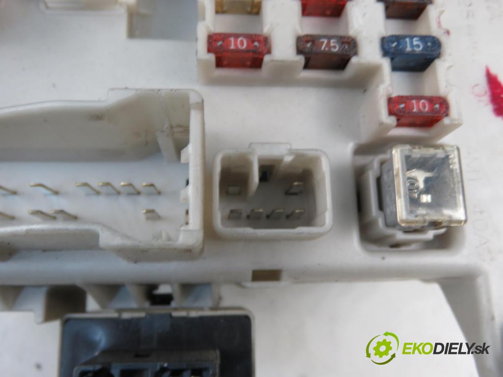 TOYOTA RAV 4 II (_A2_) SUV 2002 85,00 2.0 D-4D 4WD 116 - 1CD-FTV 1995,00 MODUL BSI 8198050030