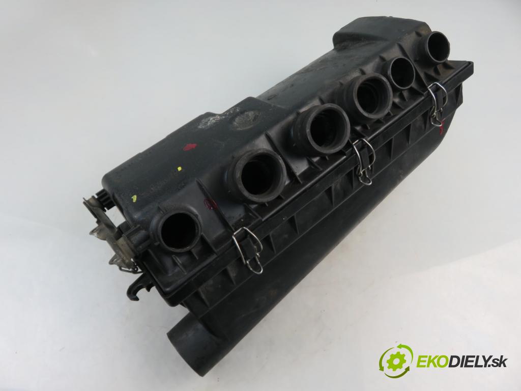 MERCEDES-BENZ KOMBI T-Model (S124) KOMBI 1987 80,00 3.0 D (124.190) 109 - OM 603.912 2996,00 Obal filtra vzduchu 6030940104 ; 6030940203 (Obaly filtrov vzduchu)